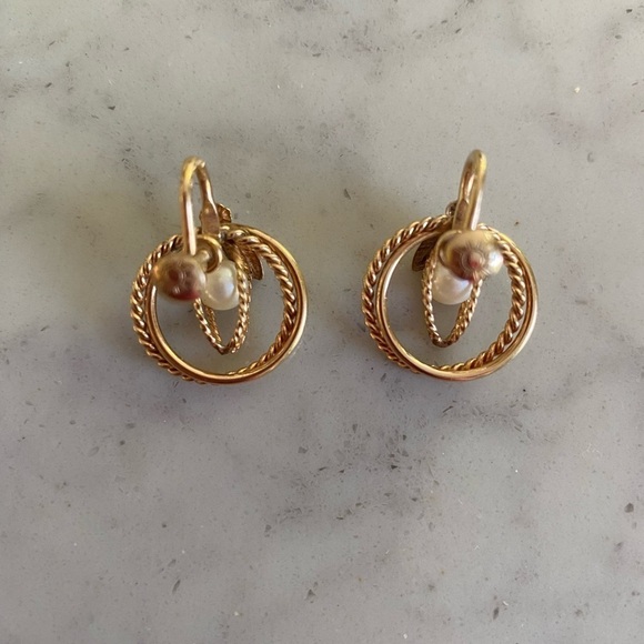 Amco 14k Gold Filled Double Circle Caged Pearl Screwback Earrings - Picture 2 of 4